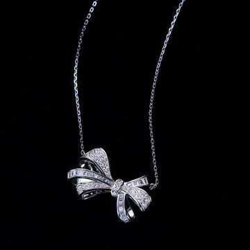 Ribbon high carbon diamond necklace